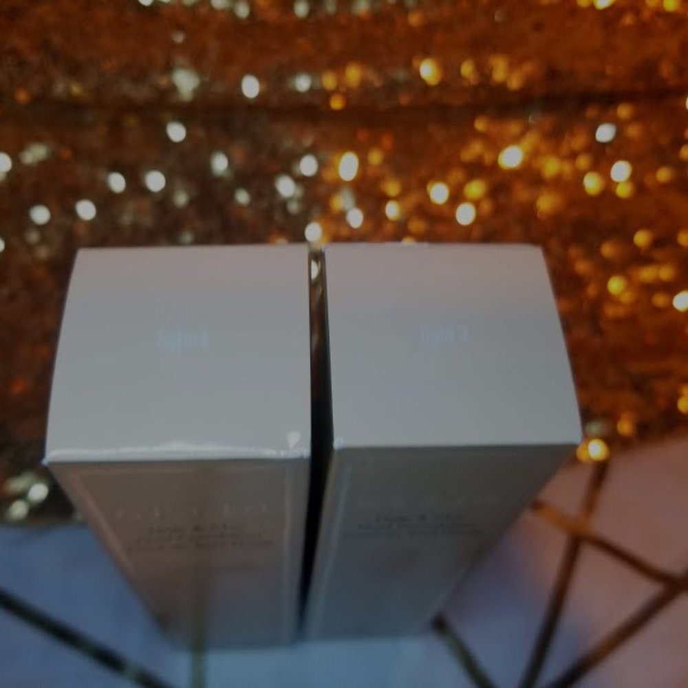 NEW Stila Hide and Chic Foundation